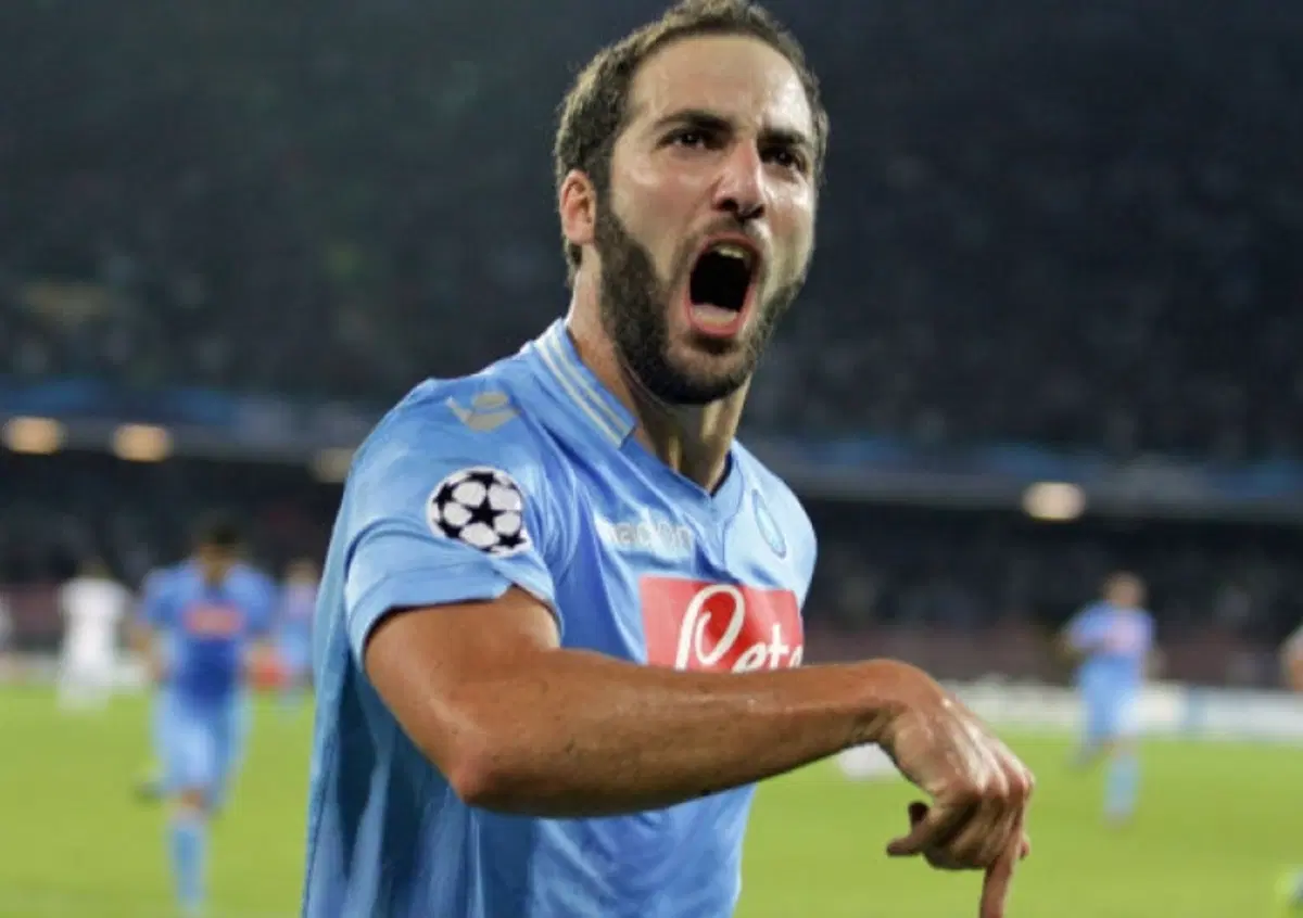 Higuain alla Juve? Operai FCA: "Vogliamo l'aumento!"