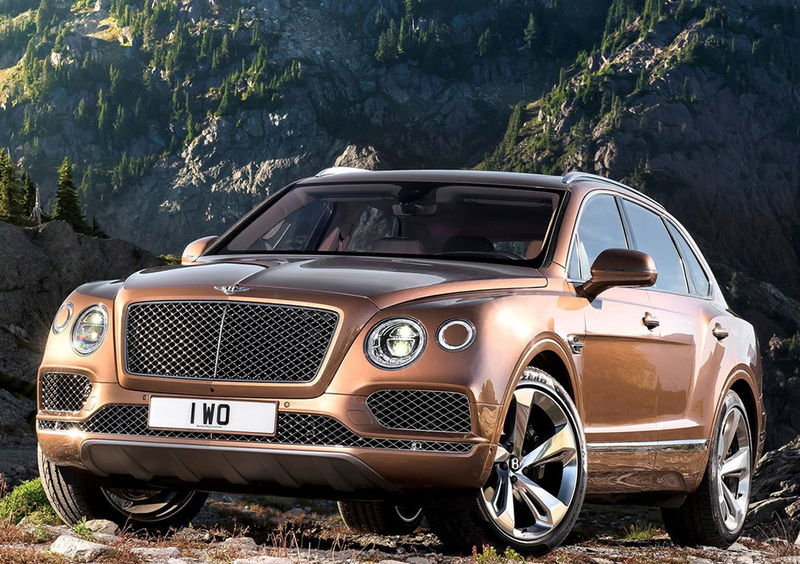 Bentley Bentayga: i lavafari pi&ugrave; spettacolari di sempre [Video]