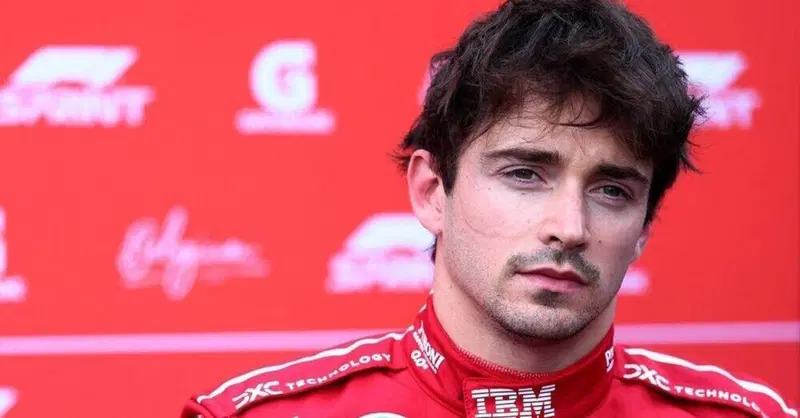 F1. Leclerc furioso, il suo GP del Brasile &egrave; durato solo qualche manciata di metri: "Kimi ha fatto la curva come se non ci fosse Piastri, sono inca**ato".