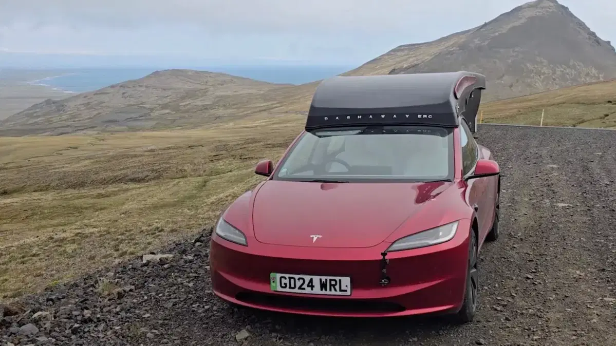 Dalla Tesla a un mini camper di lusso: ecco il Dashaway eCT, la roulotte ultraleggera che fa impazzire il web (3)