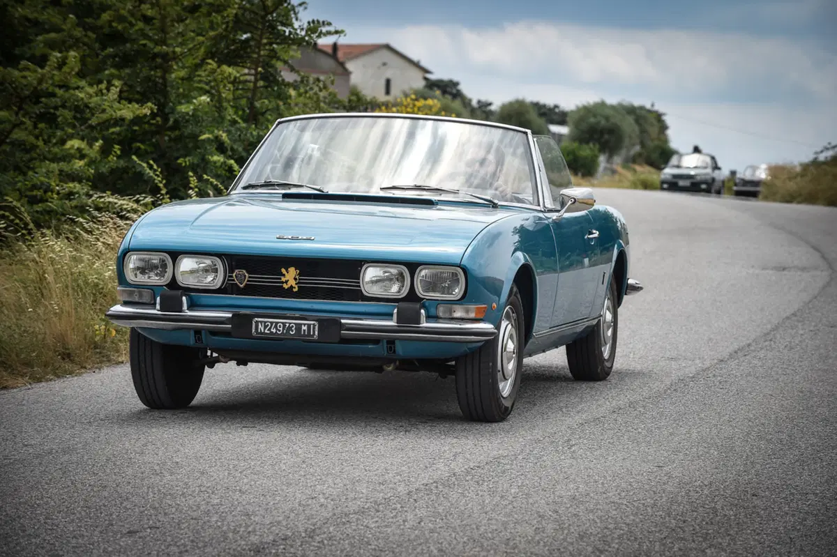 Peugeot 504 Cabrio Pininfarina, l'italo-francese [Video] (3)