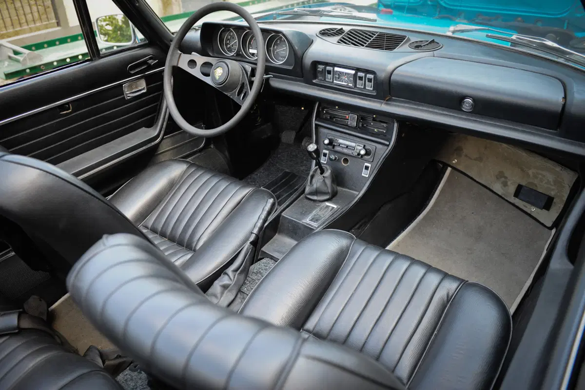 Peugeot 504 Cabrio Pininfarina, l'italo-francese [Video] (4)