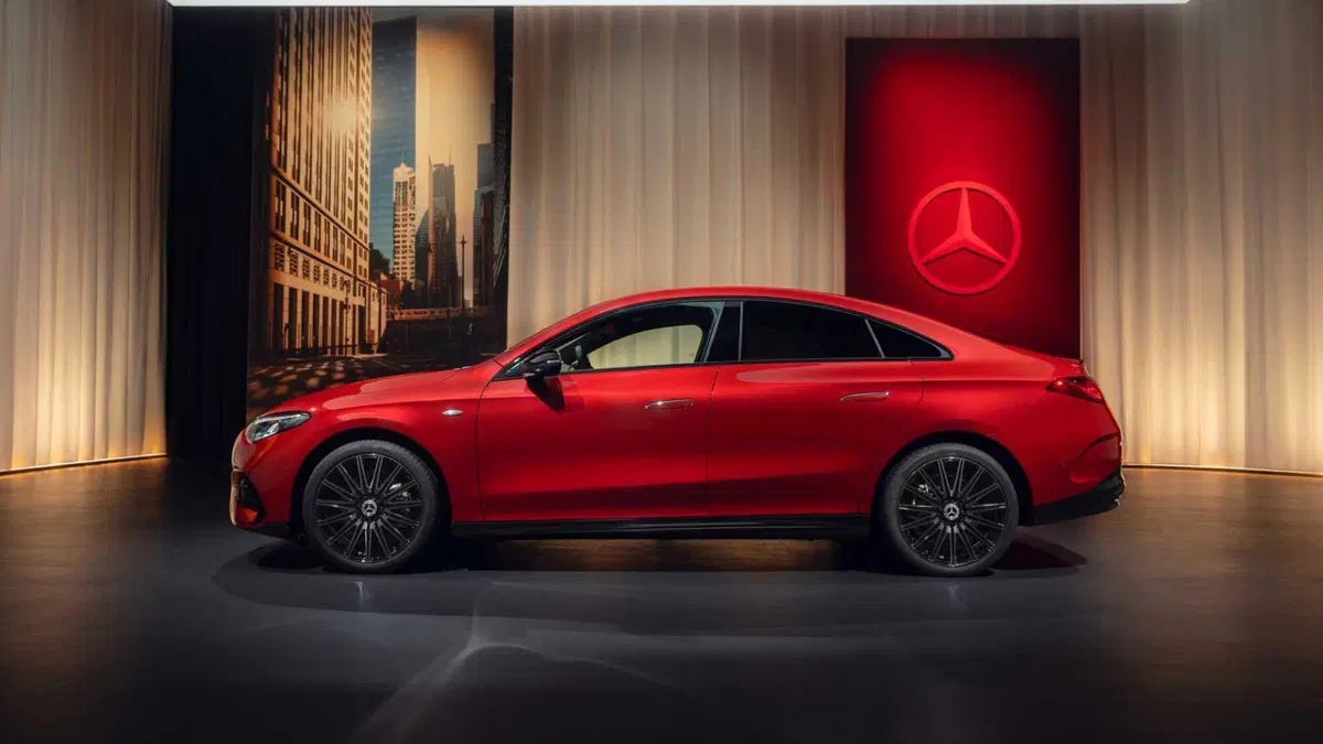 Mercedes-Benz CLA 200 AMG Line Premium 4matic auto (3)
