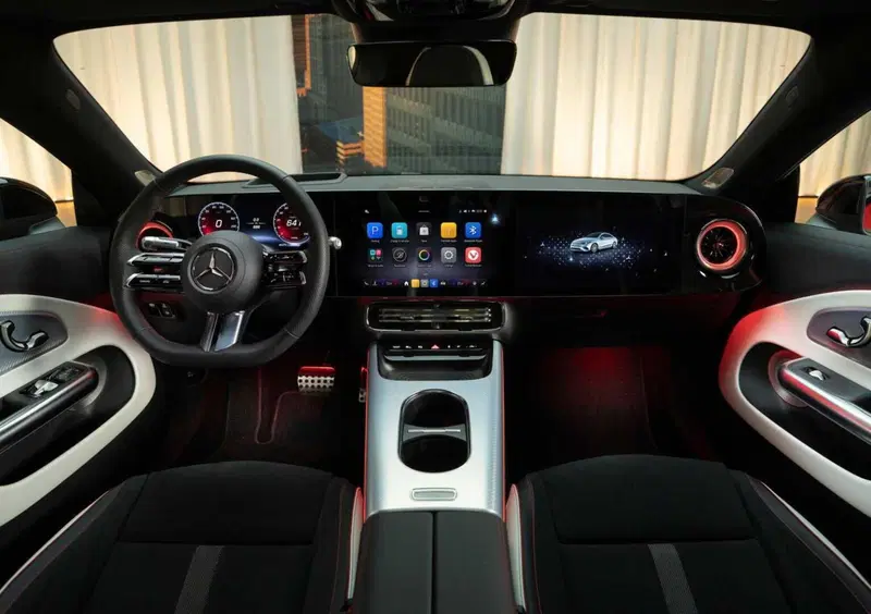 Mercedes-Benz CLA (8)