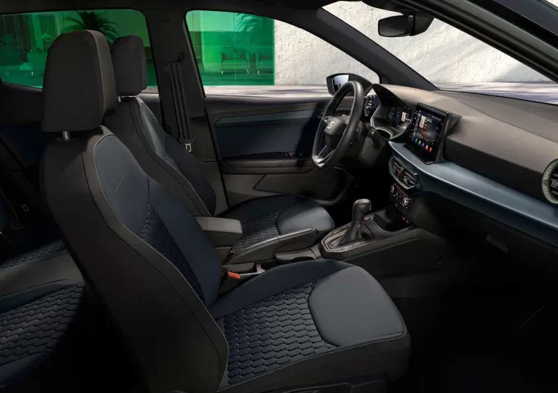 SEAT Arona (2017-->>) (11)