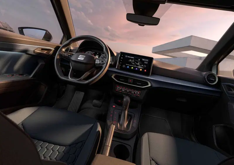SEAT Arona (2017-->>) (8)