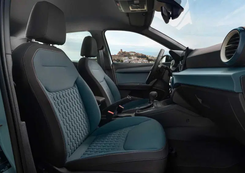 SEAT Arona (2017-->>) (14)