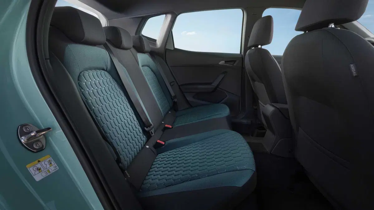 SEAT Arona 1.6 TDI 115 CV Style (15)