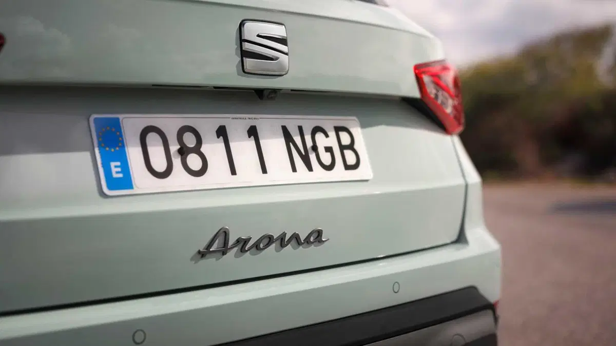 SEAT Arona 1.6 TDI 115 CV Style (21)