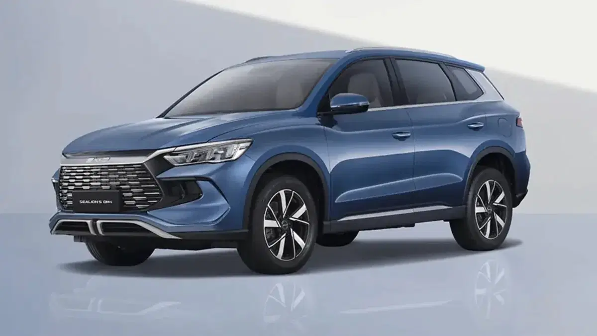 BYD Sealion 5 DM-i: il nuovo SUV ibrido plug-in pronto a sfidare Kia Sportage e Hyundai Tucson (2)