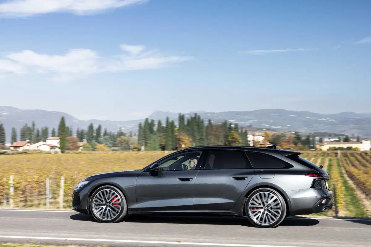 Audi A6 e-hybrid: eleganza elettrificata con oltre 100 km di autonomia | Caratteristiche, prezzi e allestimenti [VIDEO] (8)