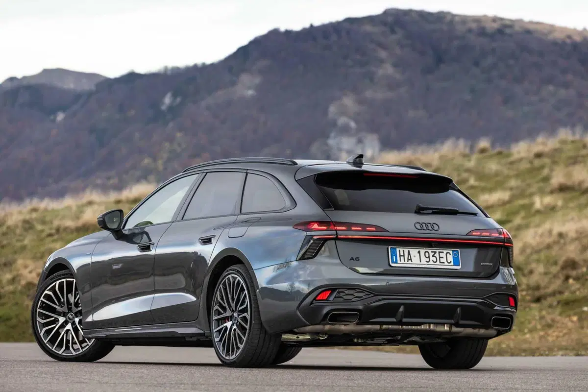 Audi A6 e-hybrid: eleganza elettrificata con oltre 100 km di autonomia | Caratteristiche, prezzi e allestimenti [VIDEO] (12)