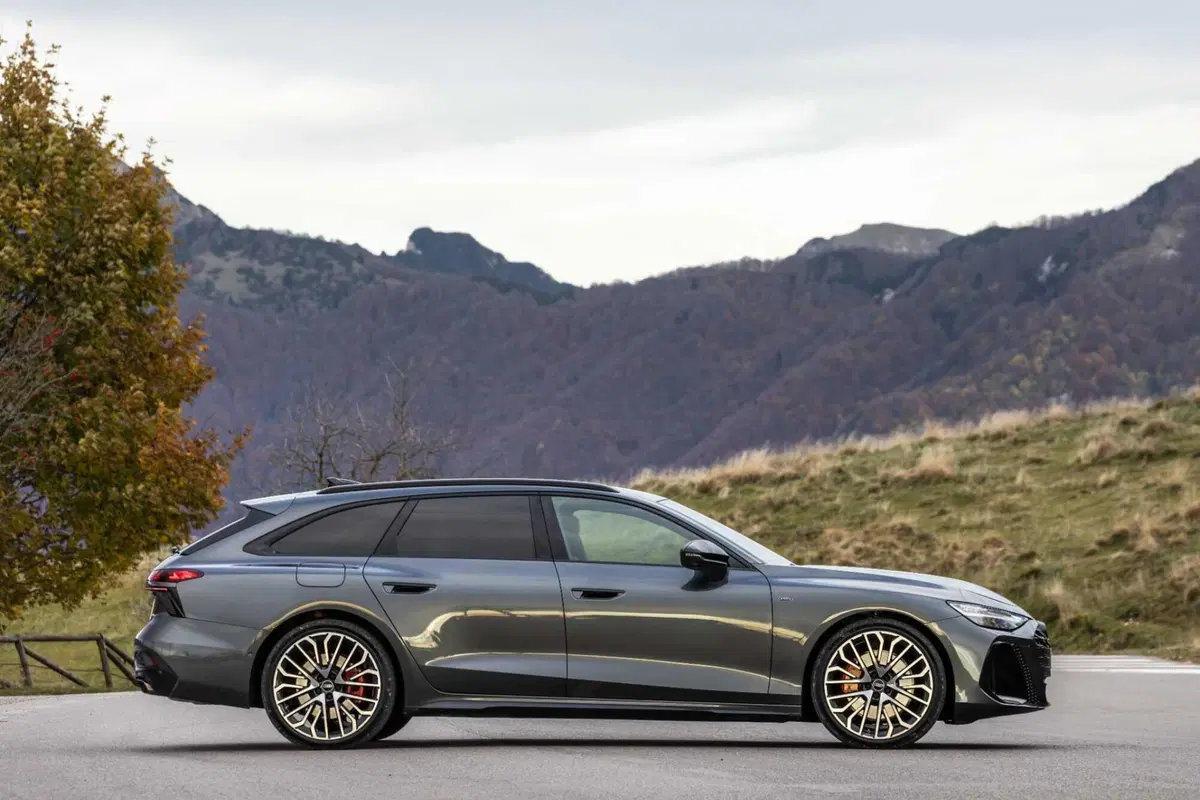 Audi A6 e-hybrid: eleganza elettrificata con oltre 100 km di autonomia | Caratteristiche, prezzi e allestimenti [VIDEO] (16)