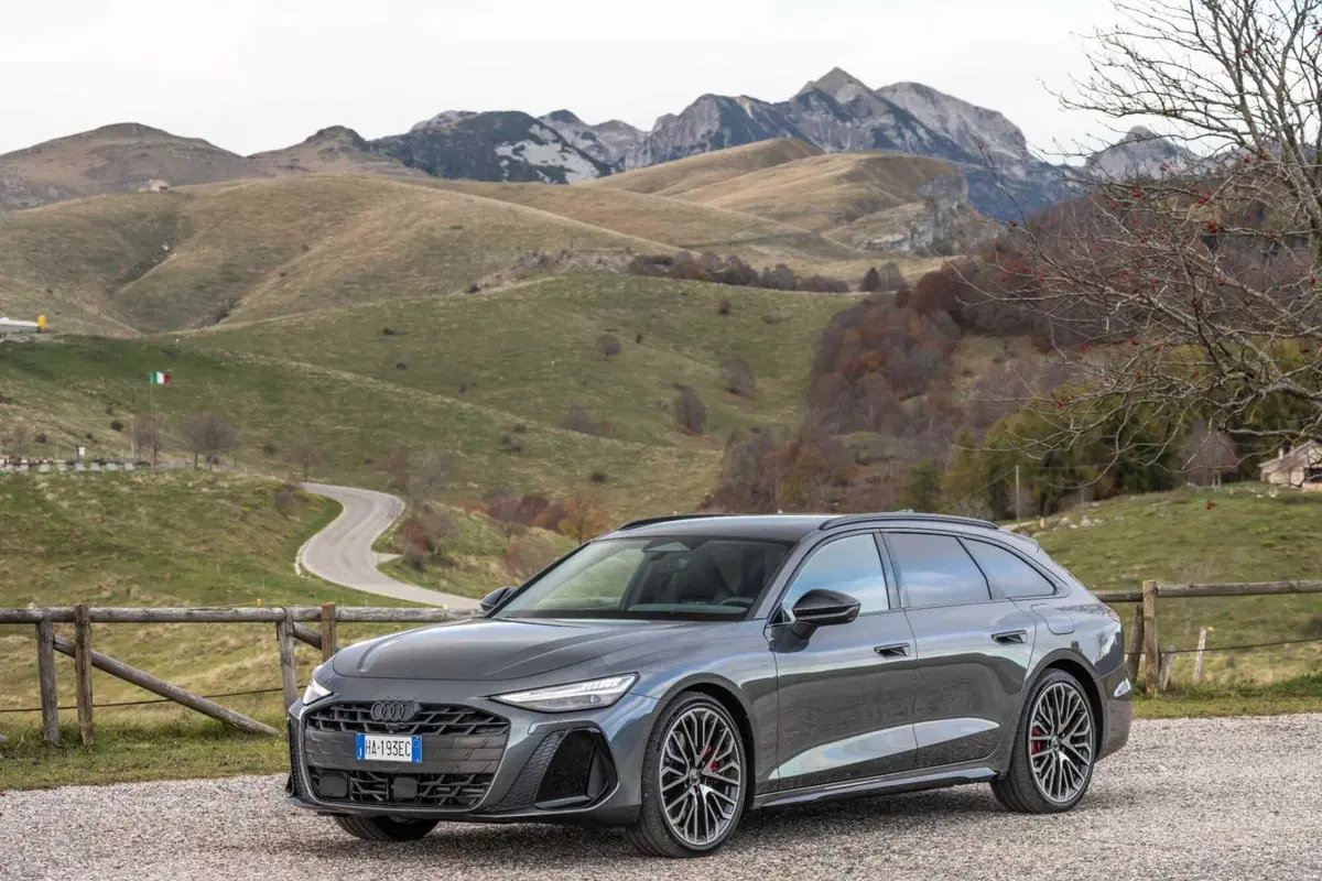 Audi A6 e-hybrid: eleganza elettrificata con oltre 100 km di autonomia | Caratteristiche, prezzi e allestimenti [VIDEO] (18)