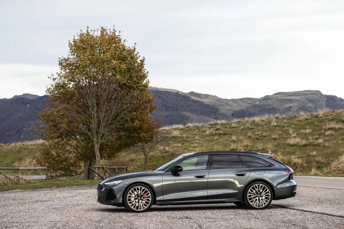 Audi A6 e-hybrid: eleganza elettrificata con oltre 100 km di autonomia | Caratteristiche, prezzi e allestimenti [VIDEO] (19)