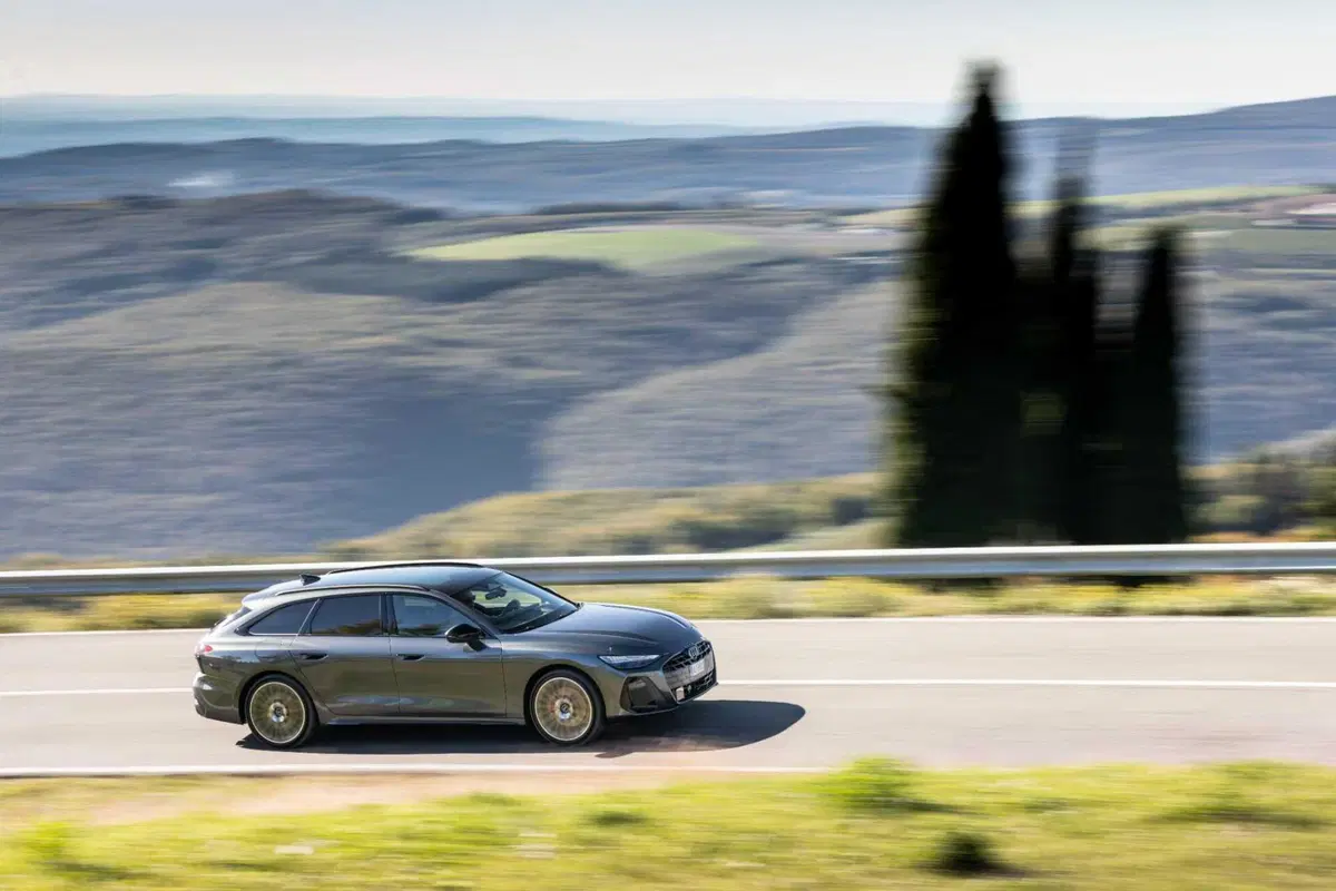 Audi A6 e-hybrid: eleganza elettrificata con oltre 100 km di autonomia | Caratteristiche, prezzi e allestimenti [VIDEO] (21)