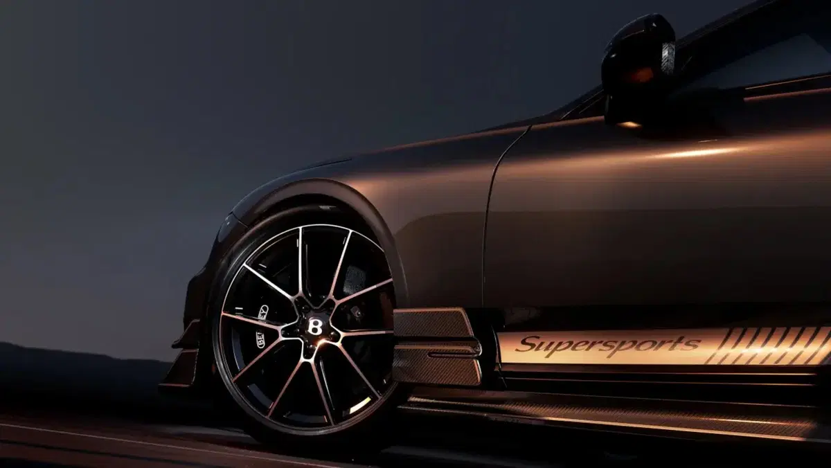 Nuova Bentley Supersports: la GT che manda in pensione l’ibrido con il suo V8 da 657 CV (17)