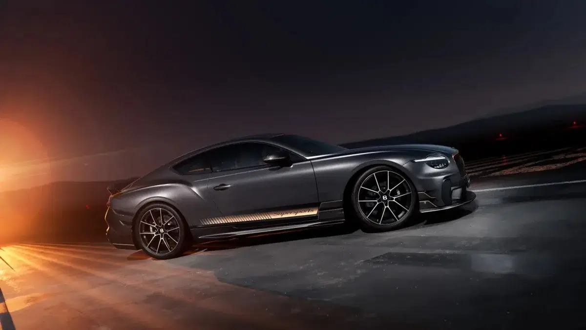 Nuova Bentley Supersports: la GT che manda in pensione l’ibrido con il suo V8 da 657 CV (20)