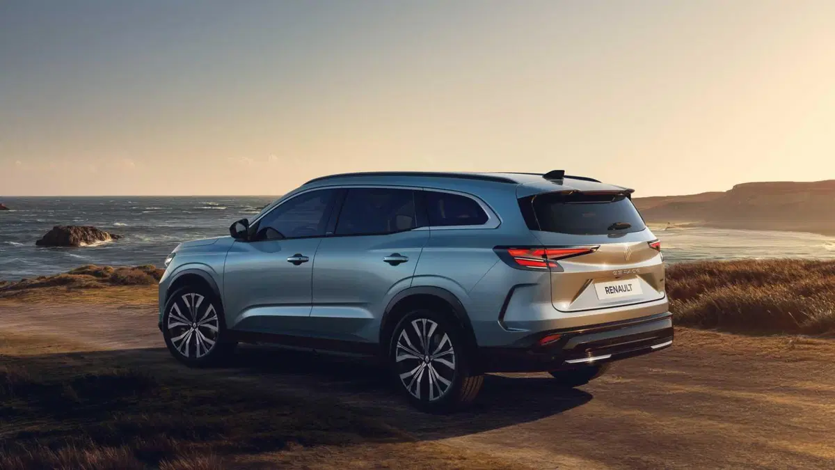 Renault Espace (2023-->>) (2)