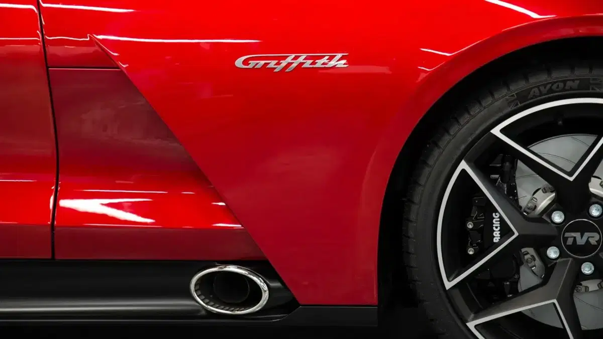 TVR Griffith, è ufficiale: torna il V8 da 500 CV e arrivano anche le TVR elettriche (19)