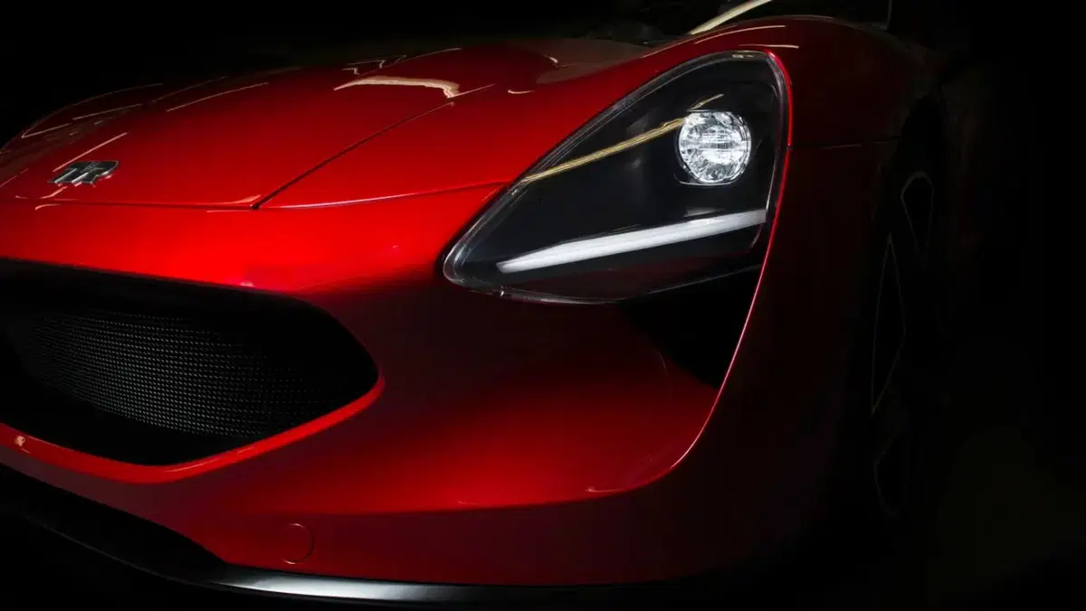 TVR Griffith, è ufficiale: torna il V8 da 500 CV e arrivano anche le TVR elettriche (21)