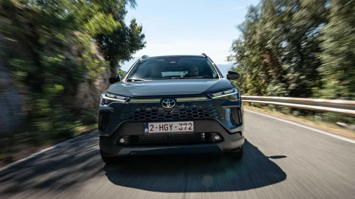 Toyota Corolla Cross Hybrid 2.0h Trend 2wd 197cv e-cvt (5)