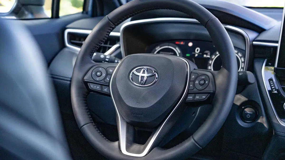 Toyota Corolla Cross Hybrid 2.0h Trend 2wd 197cv e-cvt (12)