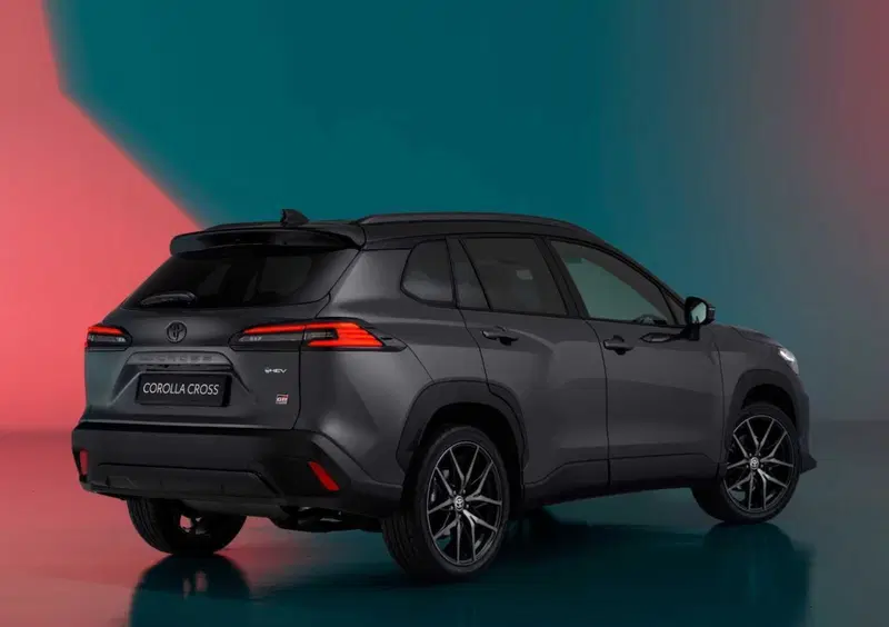 Toyota Corolla Cross (2025-->>) (4)