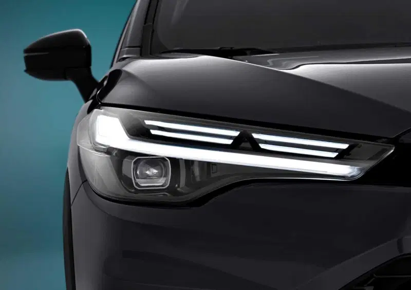 Toyota Corolla Cross (2025-->>) (13)