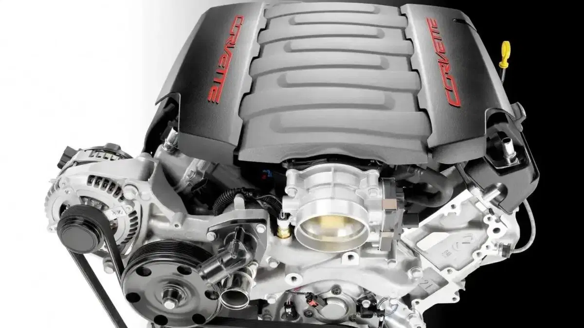 Mentre l'Europa vieta i motori termici, General Motors rilancia: arriva il nuovo V8 da oltre 500 CV che farà tremare l'asfalto (3)