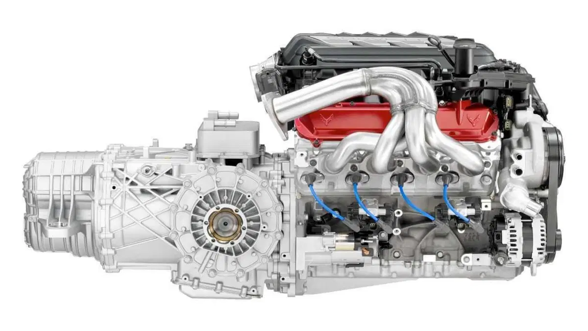 Mentre l'Europa vieta i motori termici, General Motors rilancia: arriva il nuovo V8 da oltre 500 CV che farà tremare l'asfalto (6)