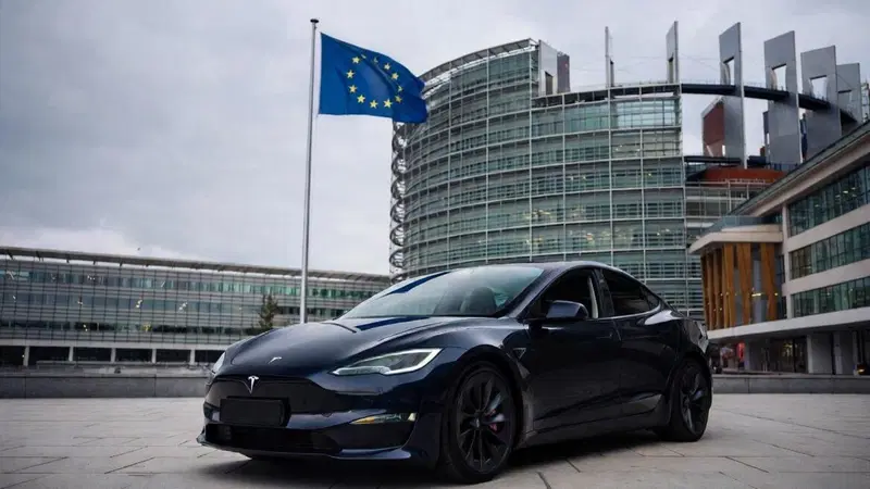 Stop termico 2035: il 10 dicembre si riapre la partita