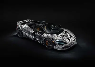 McLaren 750S Spider Project Viva: la one-off dipinta a mano che celebra Las Vegas