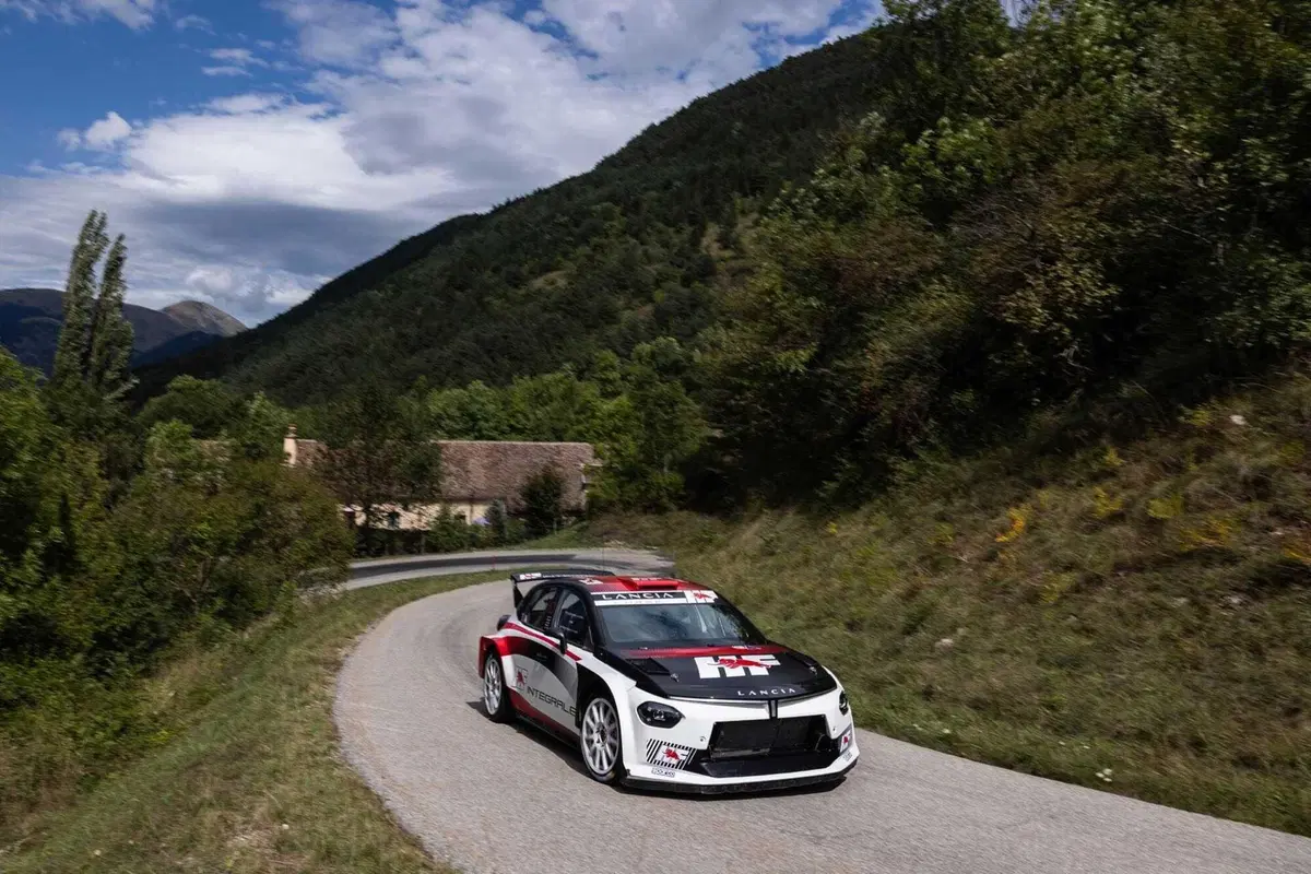 Mondiale Rally. LIVE! Ecco la Ypsilon Rally2 HF Integrale [VIDEO] (6)