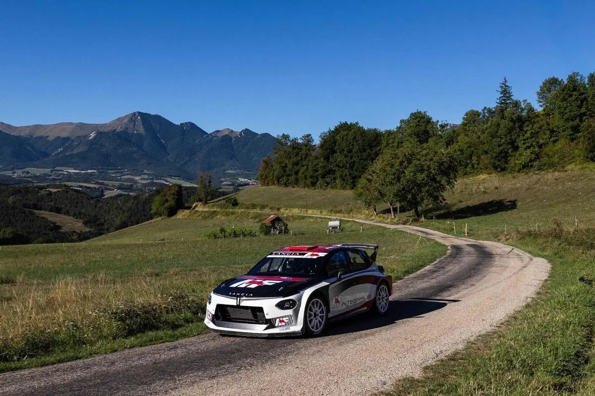 Mondiale Rally. LIVE! Ecco la Ypsilon Rally2 HF Integrale [VIDEO] (11)