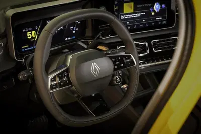 Renault sfida la Cina e punta all'indipendenza: il primo motore elettrico senza terre rare arriva nel 2028