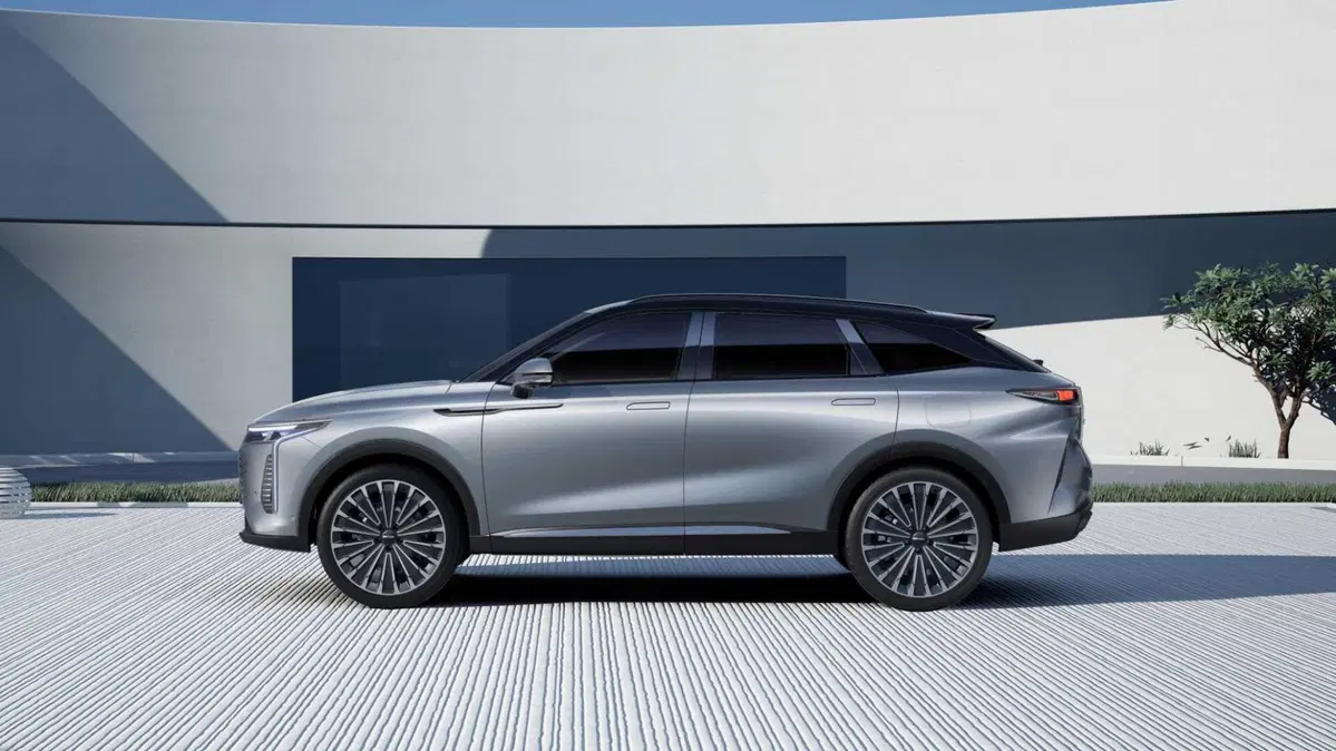Omoda Omoda 9 SHS-P 1.5 tgdi phev Premium i-awd dht (4)