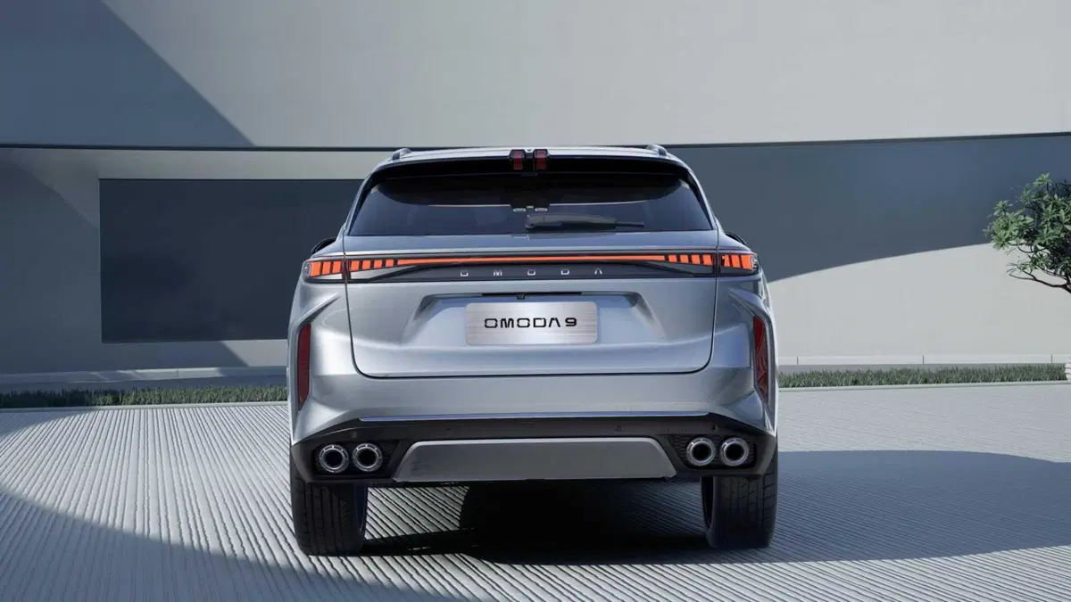 Omoda Omoda 9 SHS-P 1.5 tgdi phev Premium i-awd dht (6)