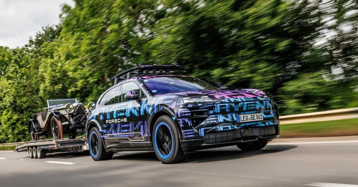 La nuova Porsche Cayenne elettrica: oltre 1000 CV e ricarica wireless, pronta a sfidare la 918 Spyder