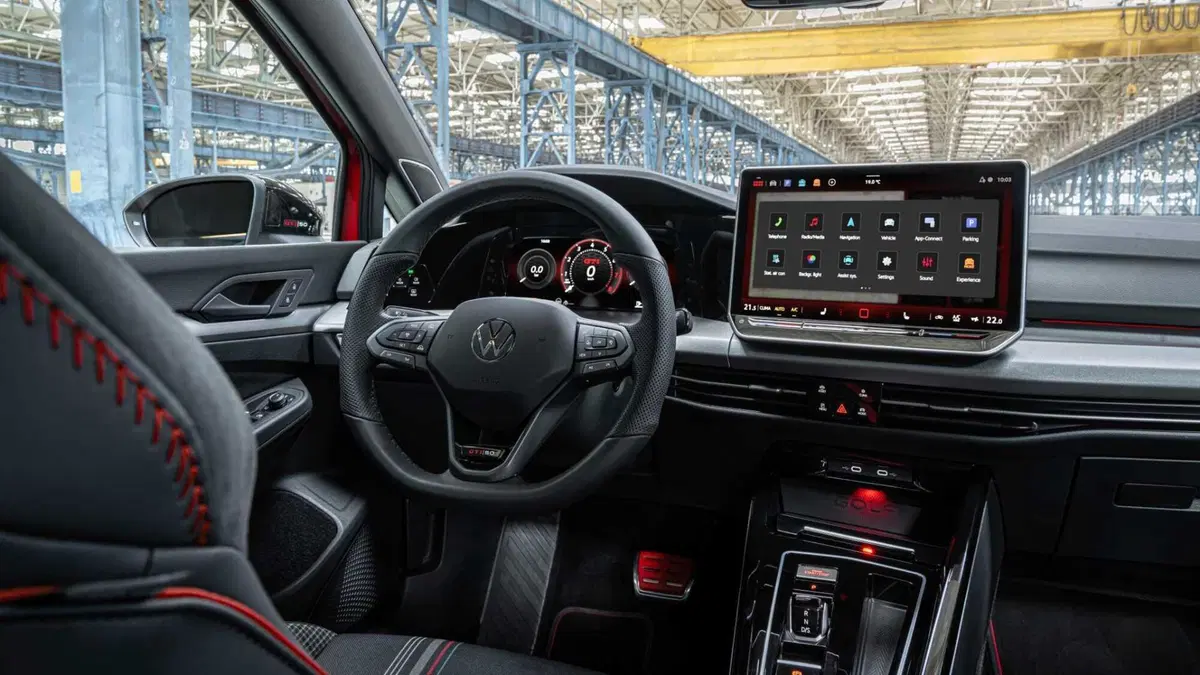 Volkswagen Golf 2.0 tsi GTI Edition 50 325cv dsg (10)