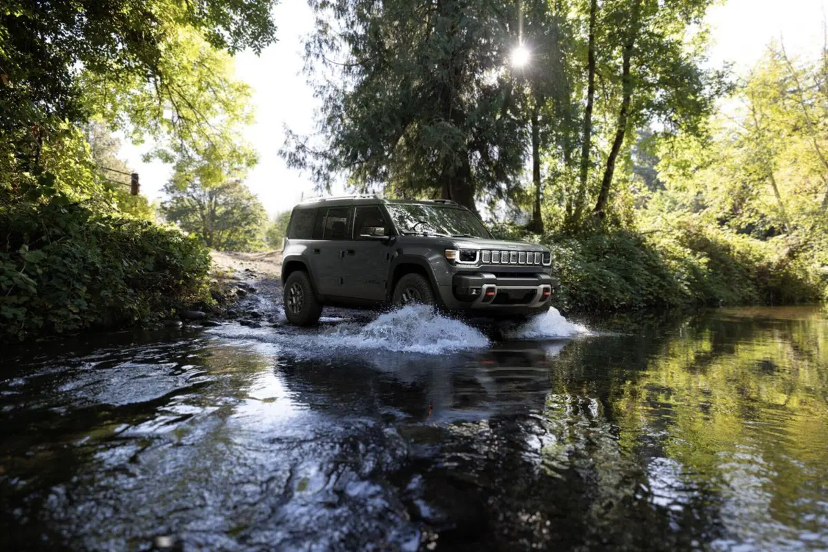 Nuova Jeep Recon 2026: elettrico sì, ma con il badge 'giusto'! (7)