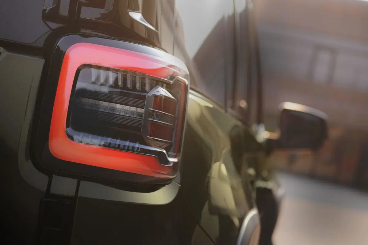 Nuova Jeep Recon 2026: elettrico sì, ma con il badge 'giusto'! (12)