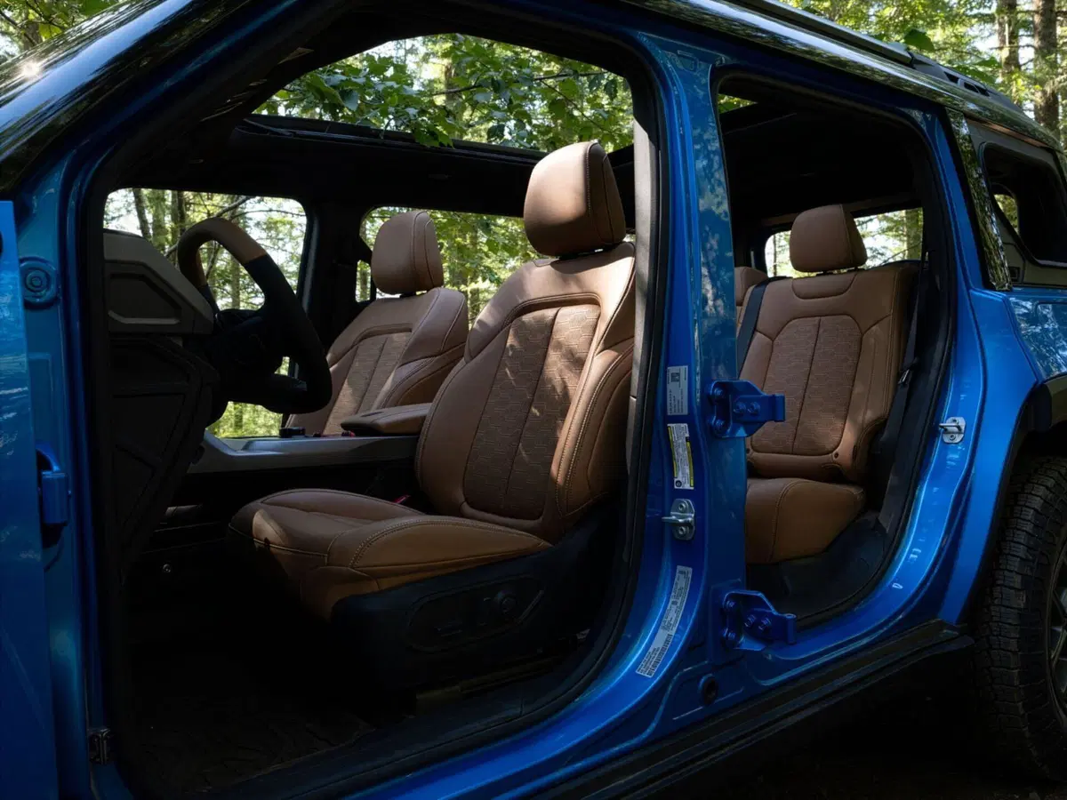 Nuova Jeep Recon 2026: elettrico sì, ma con il badge 'giusto'! (22)