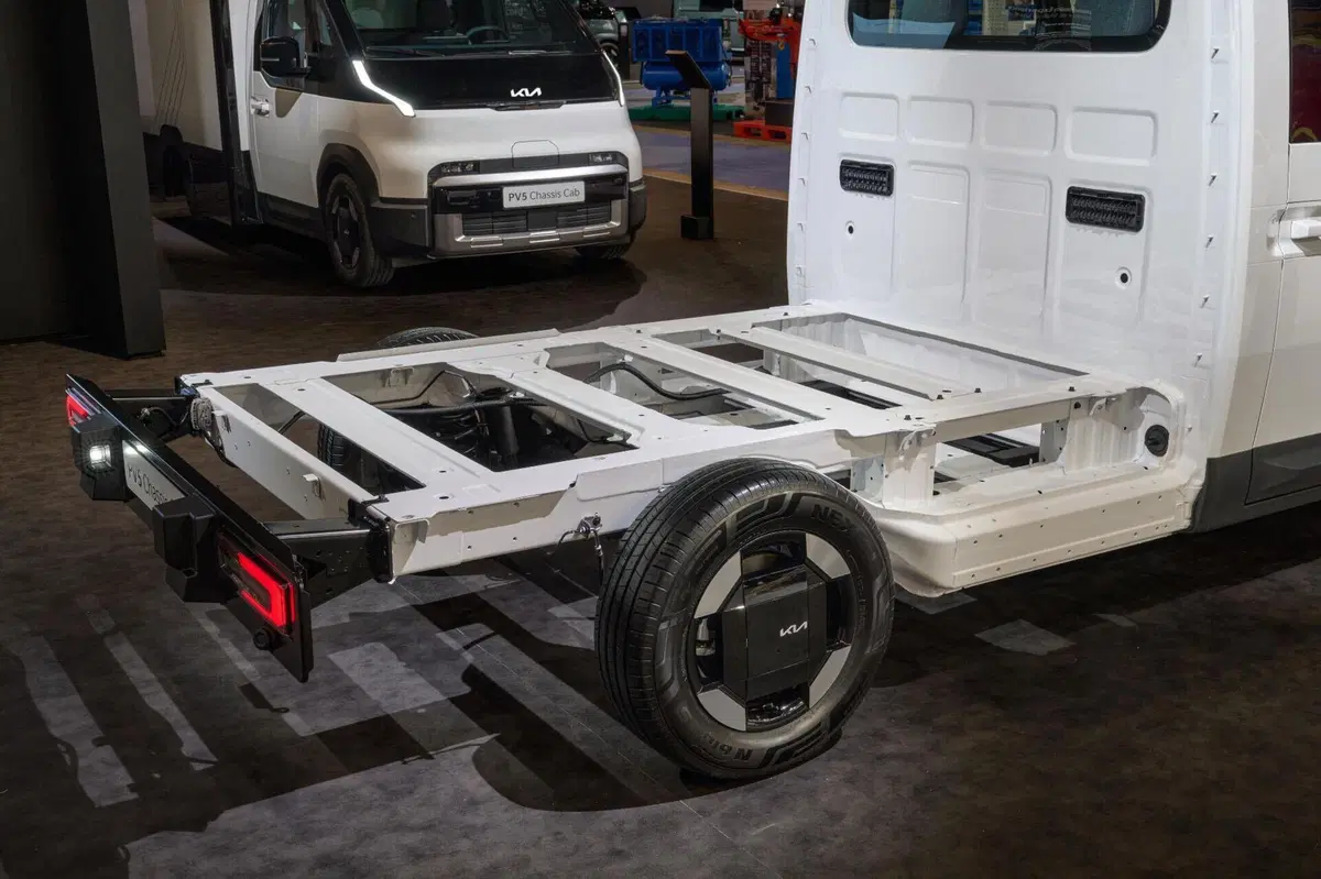 Kia PV5 al Solutrans (2)