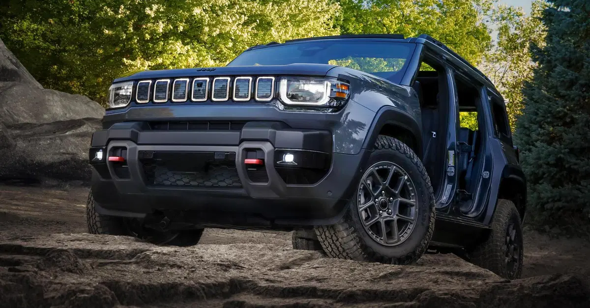 Nuova Jeep Recon 2026: ecco il primo SUV elettrico Trail Rated