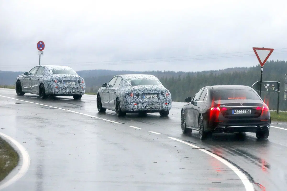Nuova Mercedes E-Class elettrica: addio EQE, nel 2027 arriva la berlina che cambierà tutto (12)
