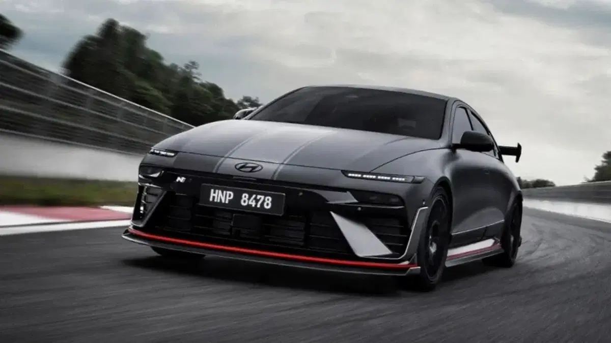 Hyundai IONIQ 6 N sconvolge il mercato: con questo pacchetto diventa una supercar elettrica (3)