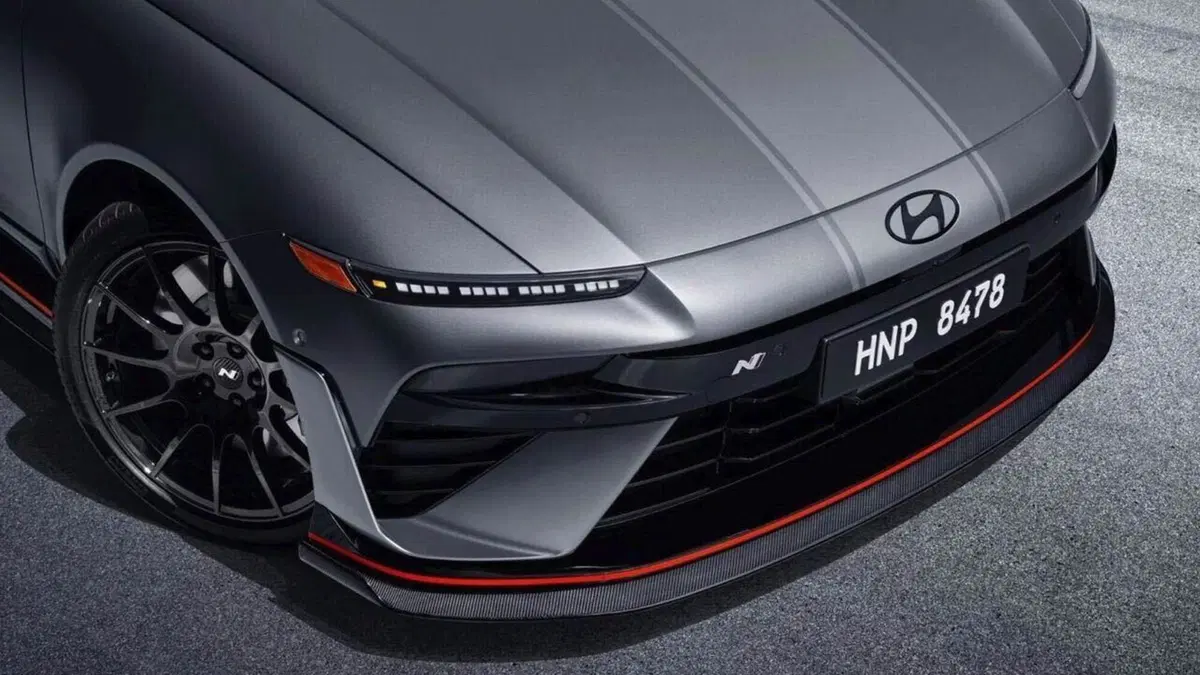 Hyundai IONIQ 6 N sconvolge il mercato: con questo pacchetto diventa una supercar elettrica (5)