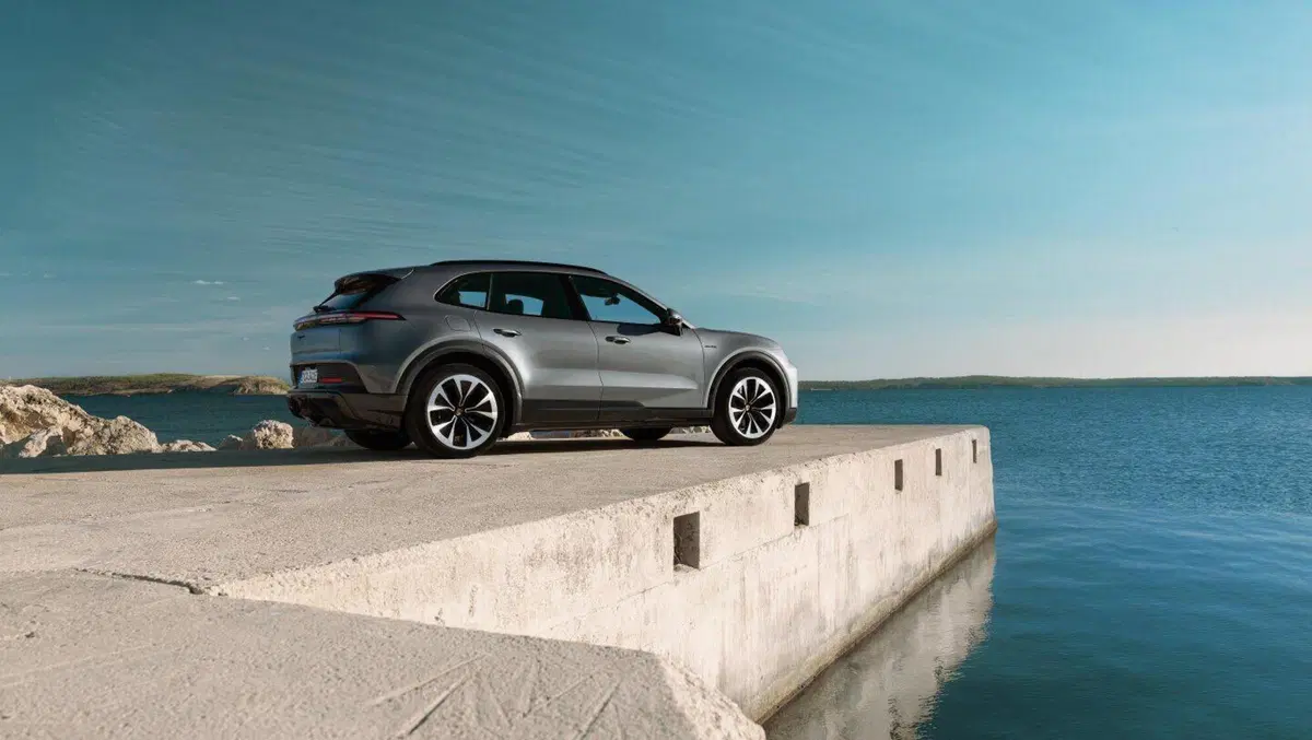 Esterni della Porsche Cayenne Electric (8)