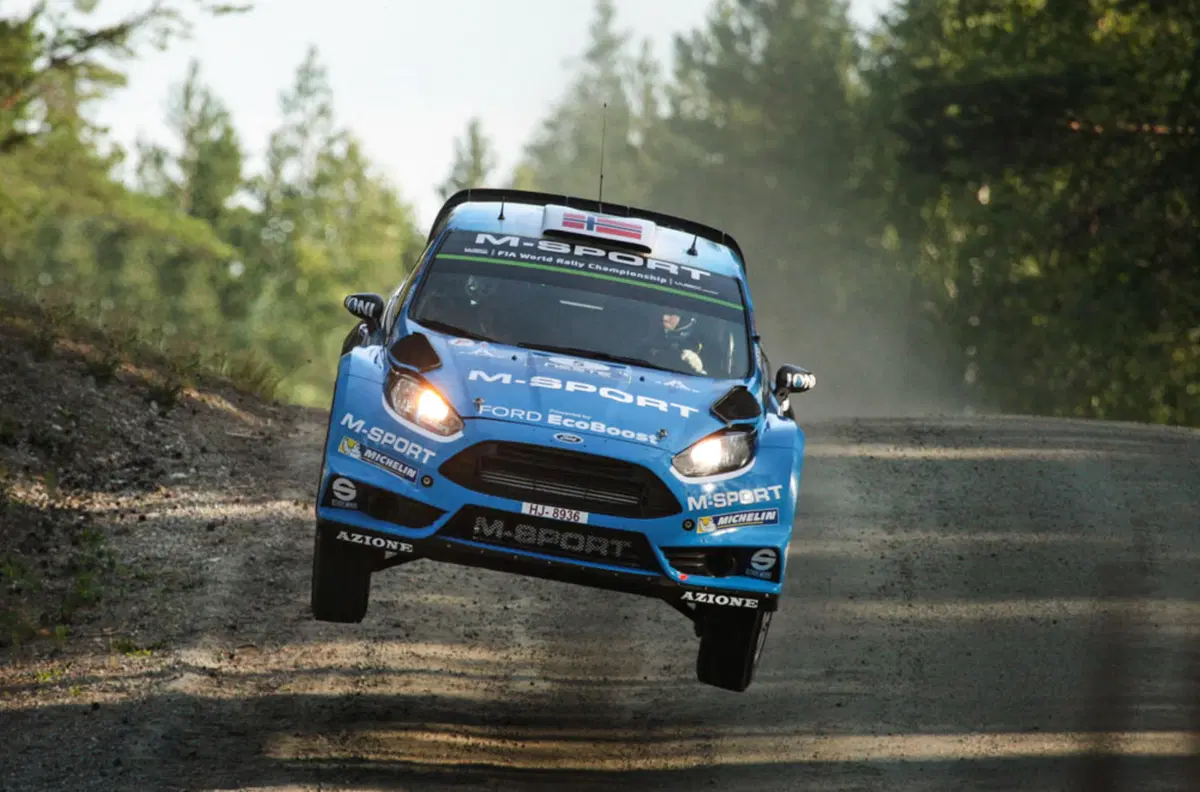 WRC16 Finlandia. Meeke (Citroen) apre le danze al Festival della Velocità